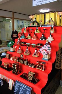 牧之通り「ひな雪見かざり」協賛 「塩沢４大織物」と「４人の人形作家」による 日本初・世界初の雛人形　