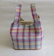 手織り体験をされた布でバッグを作られました！