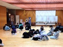 江戸川区立篠崎第三小学校の５年生がコースター作り体験に挑戦！