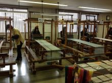 広島からの修学旅行生が、機織り体験・アート体験をされました!!