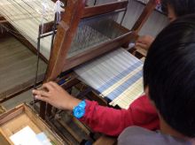 武蔵野市立本宿小学校の生徒さん46名が手織り体験に挑戦‼